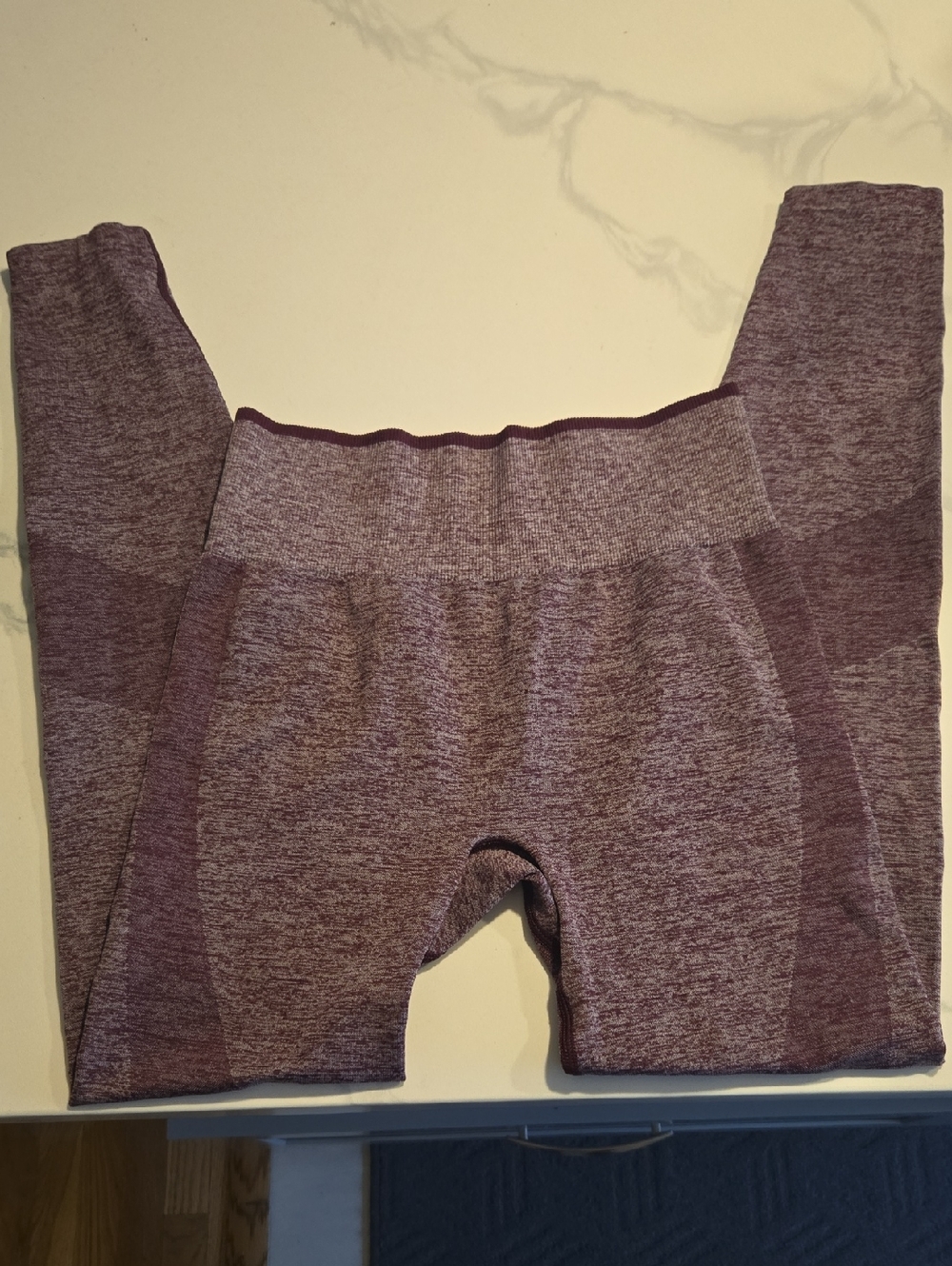 PINK Victoria's Secret Womens Seamless Leggings - Heather Plum.  NWOT